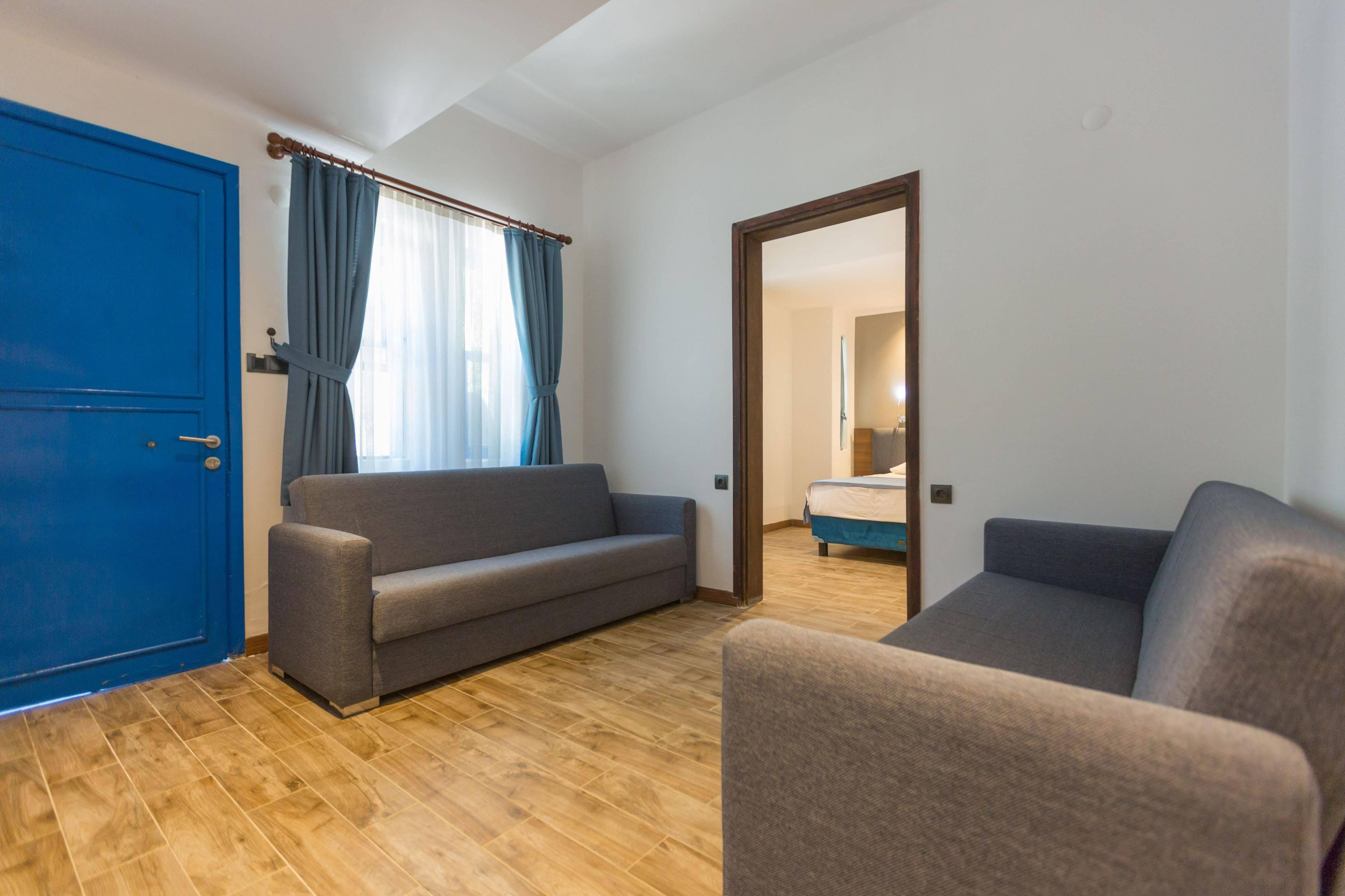 Otel Risus Garden Marina 3*