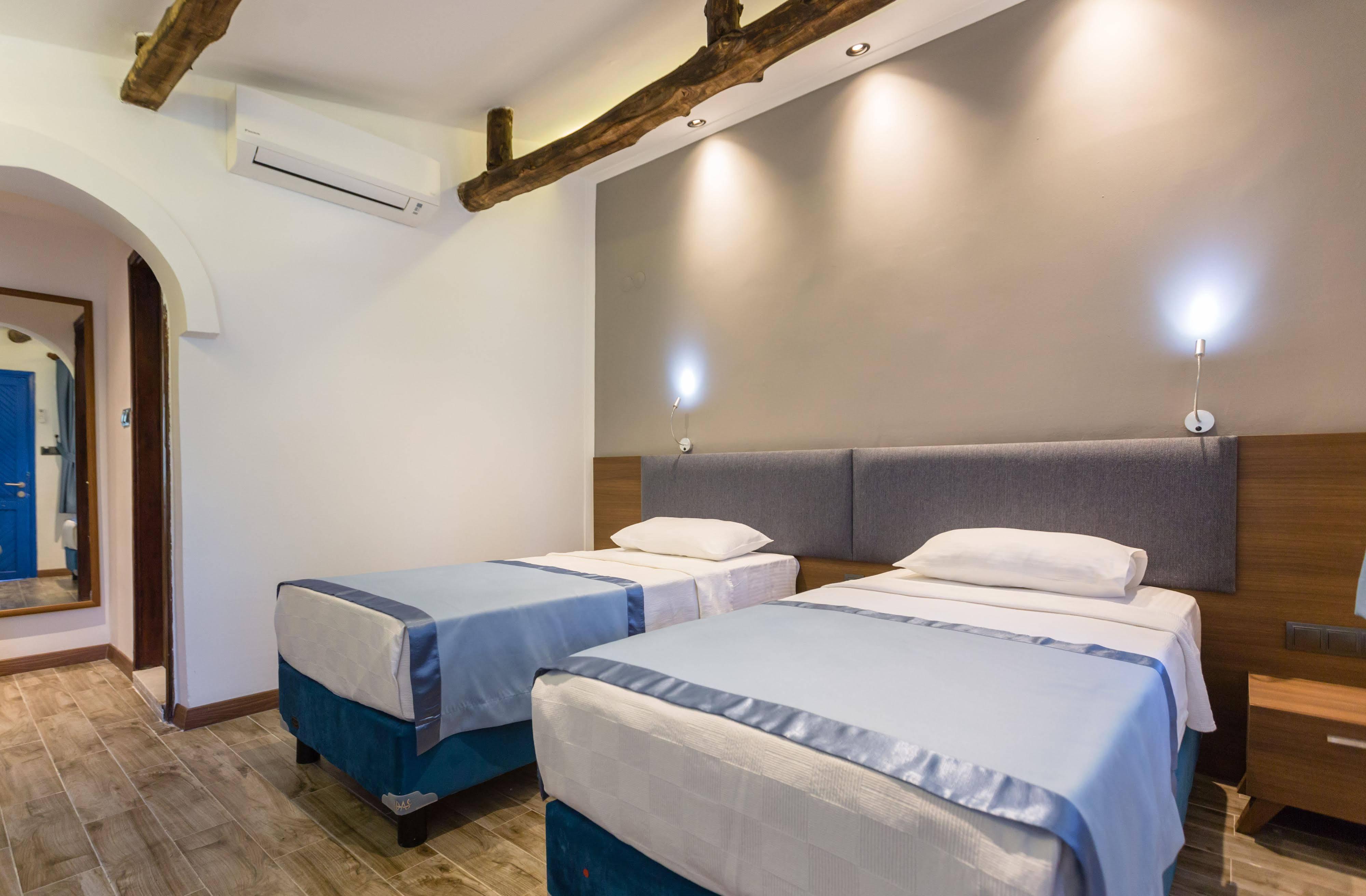 Otel Risus Garden Marina 3*
